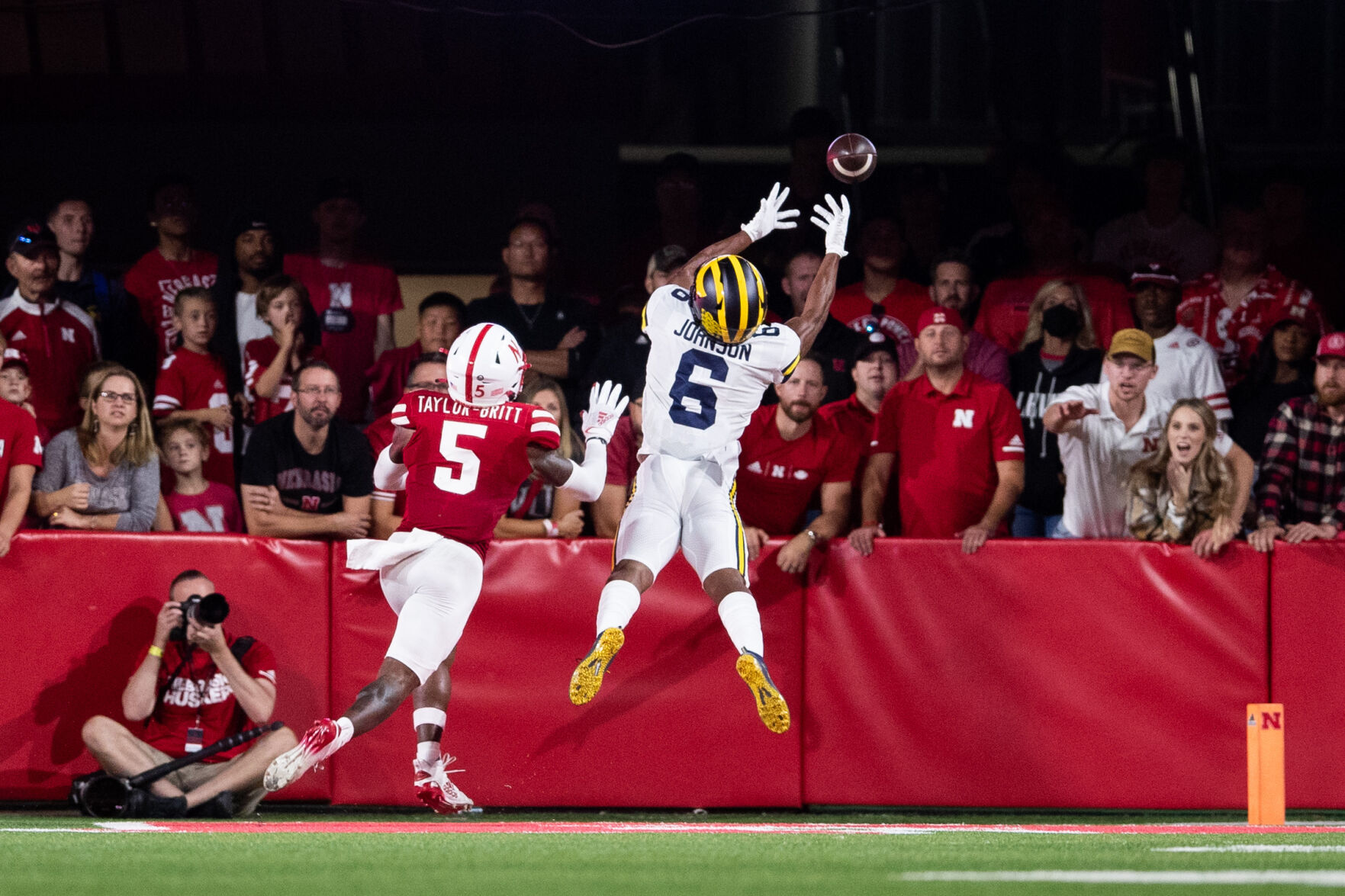 101021-owh-spo-nebmichigan-ar38.JPG